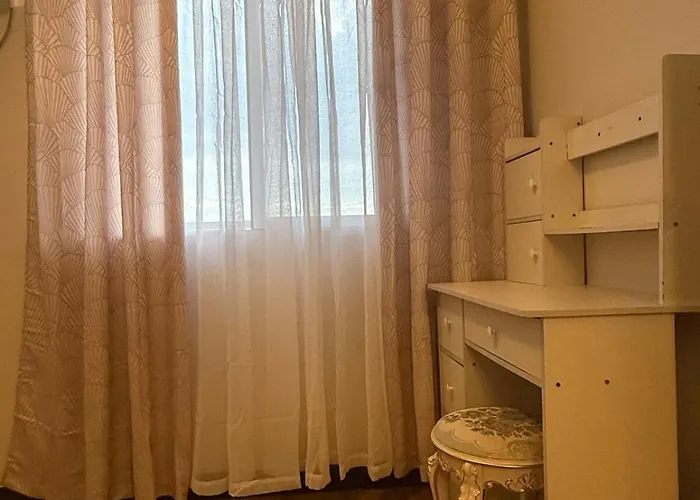 Stylish Cozy Nordic 2br Netflix & Free Parking *